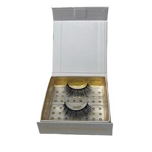 Battington Beauty Lashes Harlow 3D Silk Lashes in Black‎